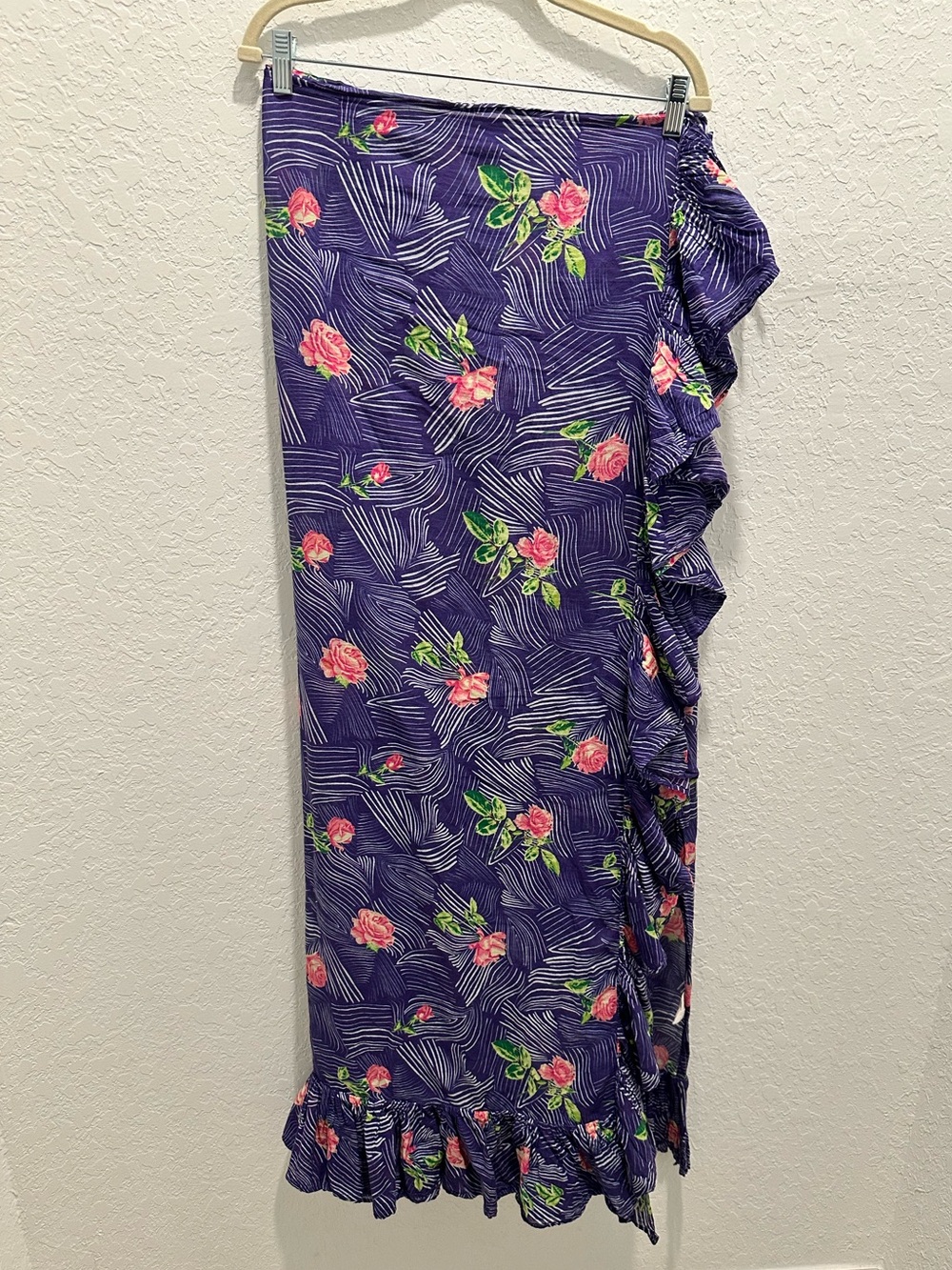 Coniglio Palm Beach Cotton Ruffle Pareo Blue with Pink Roses